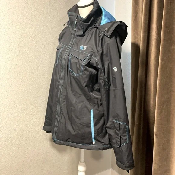 Women’s mountain hardware ski jacket - Picture 4 of 10